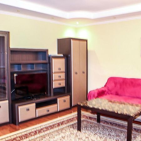 Tolebaeva 65 Apartment Almaty Bagian luar foto