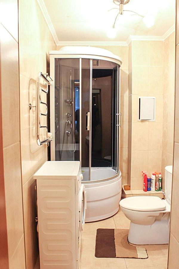 Tolebaeva 65 Apartment Almaty Bagian luar foto